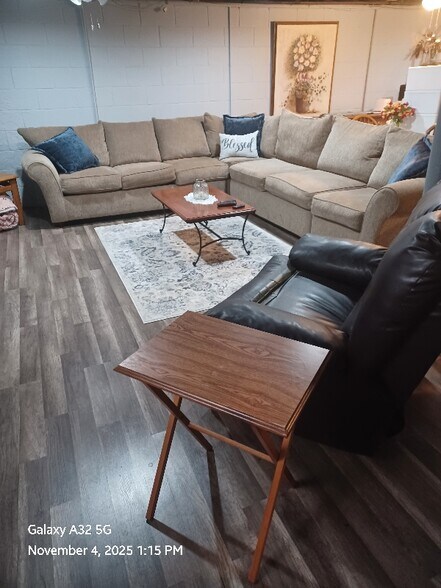 Building Photo - 794 Whitling Rd