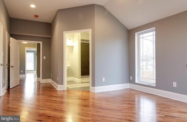 Building Photo - 2623 Stenhouse Pl