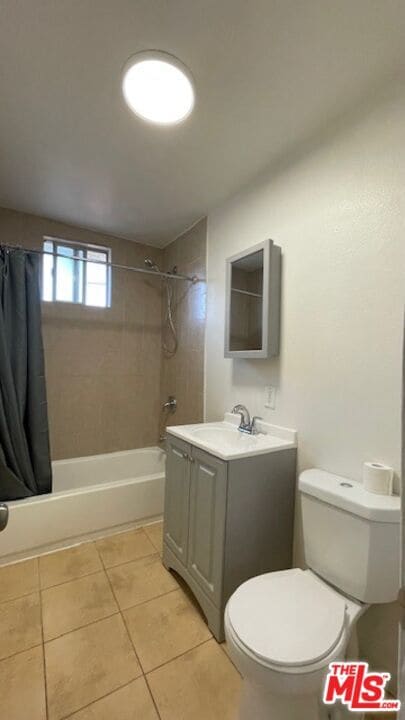 Building Photo - 1240 N Evergreen Ave