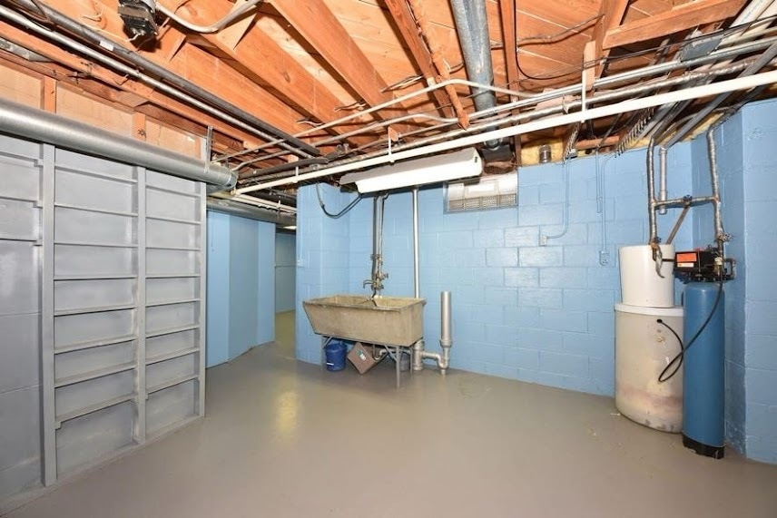 Building Photo - 1927 N 118th St