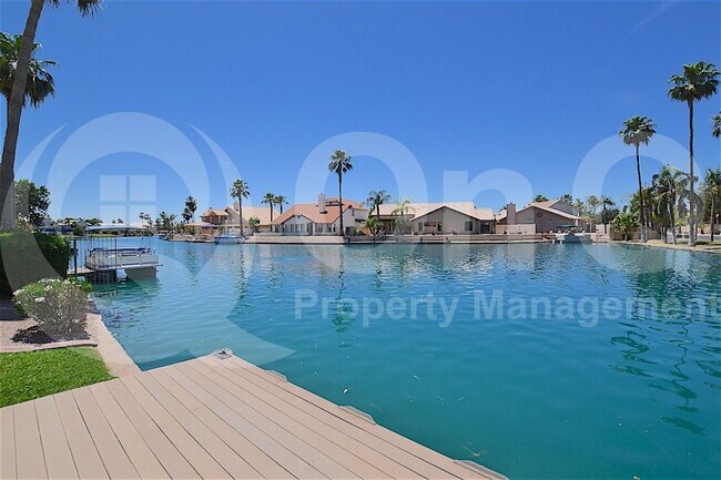 Building Photo - 510 S Lagoon Dr