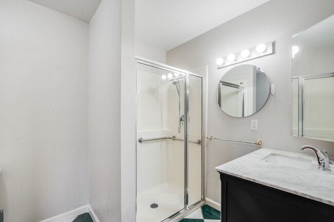 Building Photo - Beautiful 5 Bed, 3 Bath Rental Home in Sherwood!