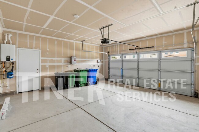 Building Photo - 8112 Joecy Wy