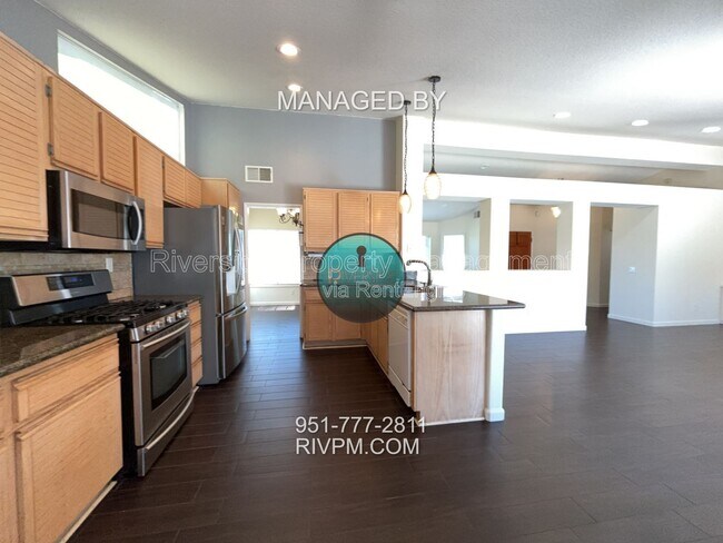 Building Photo - 2784 W Via Bello Dr