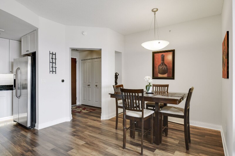 Building Photo - 100 3rd Ave S