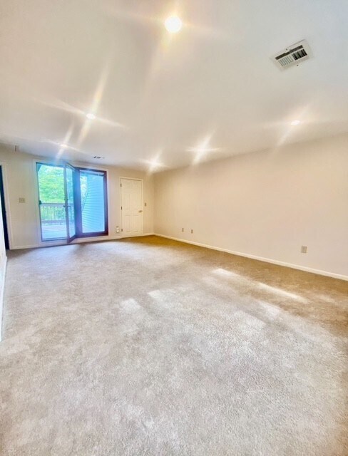 Building Photo - 43 Merrymount Rd