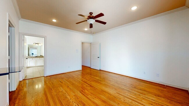 Building Photo - 2540 Prospect St