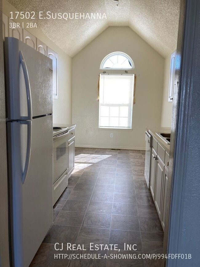 Building Photo - 17502 E.Susquehanna-