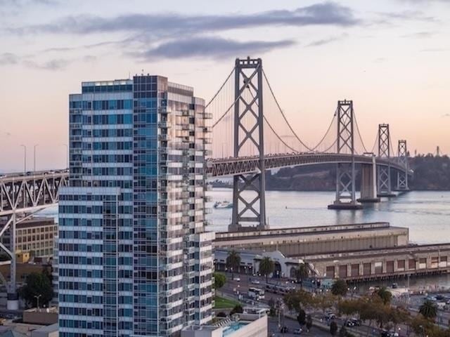 Building Photo - 501 Beale St