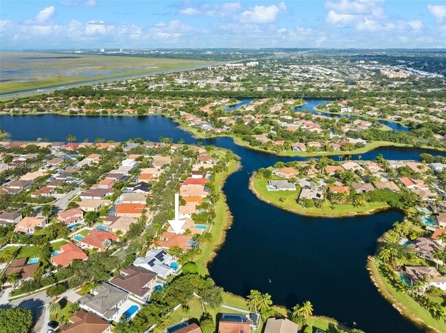 Building Photo - 646 Heritage Dr