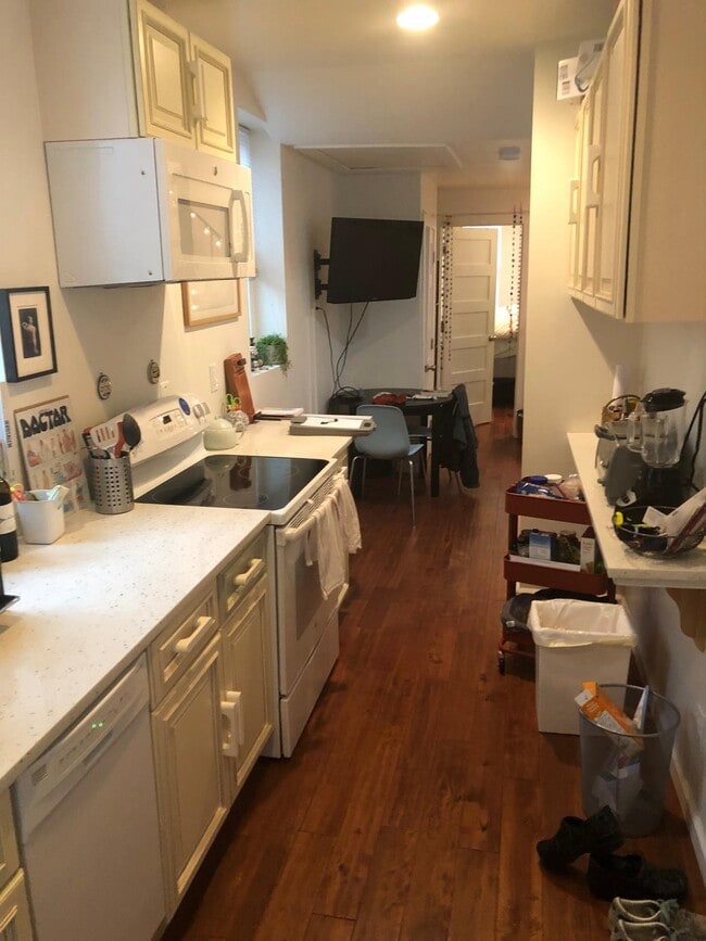 Building Photo - 750 S 4th St