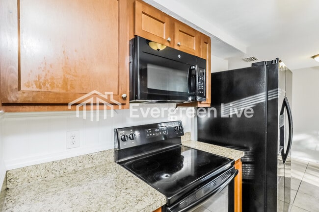 Building Photo - 3430 Peterborough St