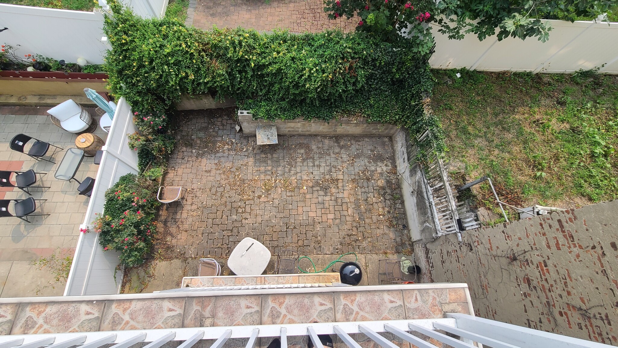 Building Photo - 43 Ravine Ave