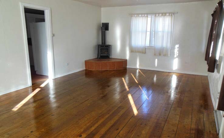 Building Photo - 523 Agua Fria St