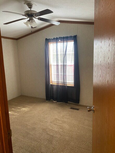 Building Photo - 5050 US-209