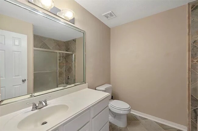 3rd bathroom upstairs - 4903 Ibis Lake Ct