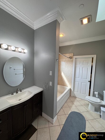 Building Photo - 473 Revere Beach Pky