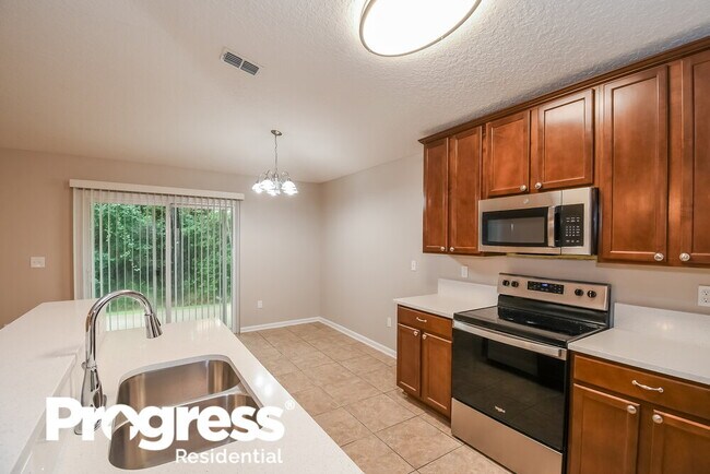 Building Photo - 10243 Normandy Cove St