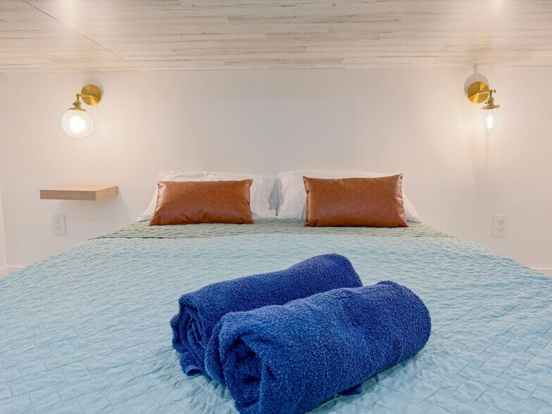 Building Photo - 258 NW 57th St