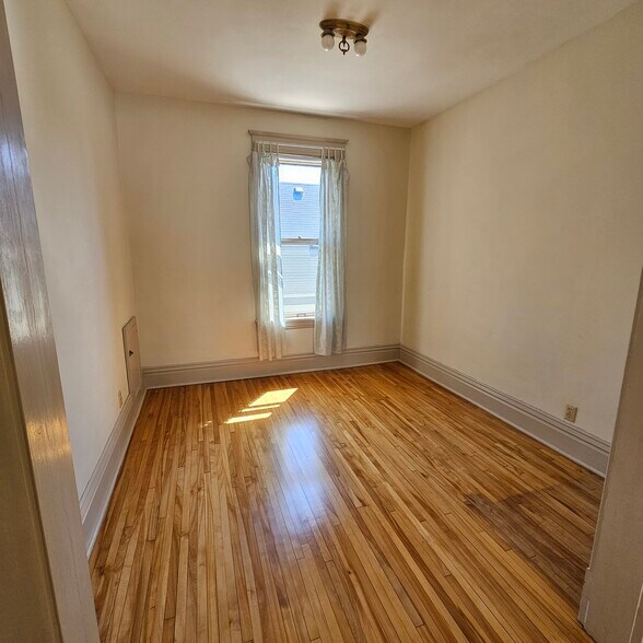 Building Photo - 1317 Englewood Ave