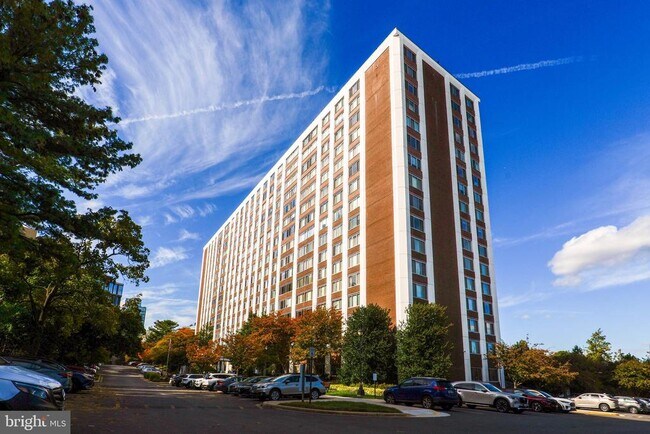 Building Photo - 11801 Rockville Pike