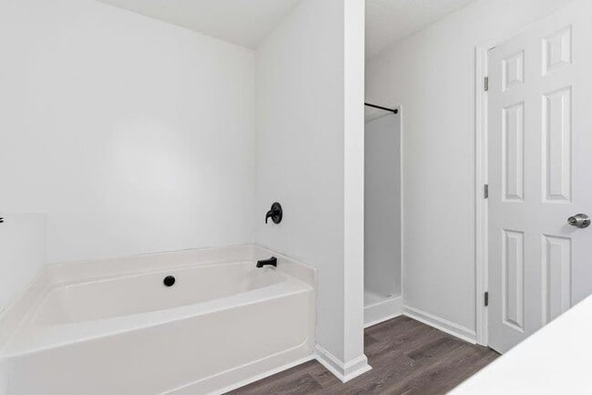 Building Photo - 420 Thistle Cove