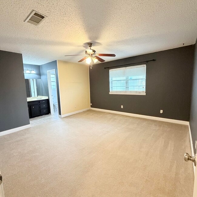 Building Photo - 2310 79th St