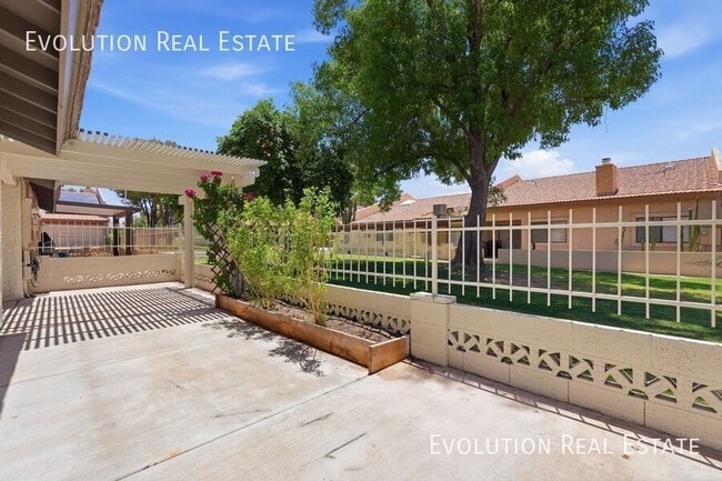 Building Photo - 2329 N Recker Rd