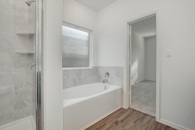 Building Photo - 704 Mallow Rd