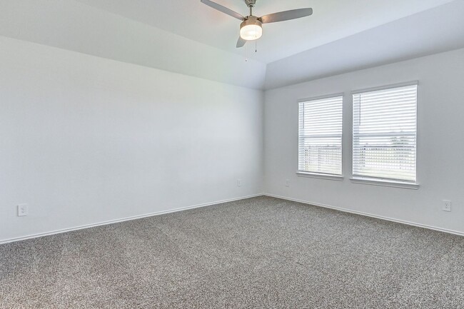 Building Photo - 4953 Almond Ter Dr