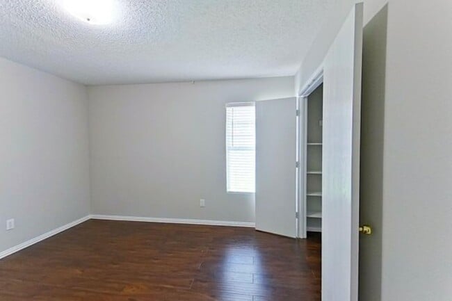 Building Photo - 707 Gunters Mtn Ln