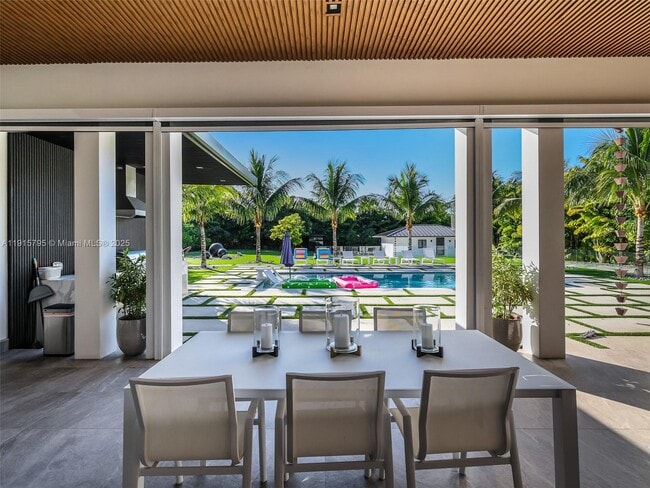 Building Photo - 250 NW 129th Ave