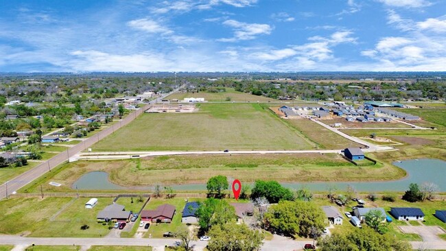 Building Photo - 1133 Kingston Dr