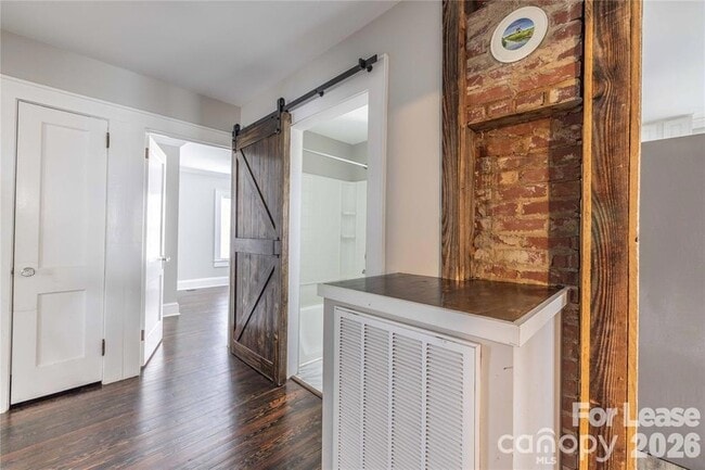 Building Photo - 123 E 2nd St