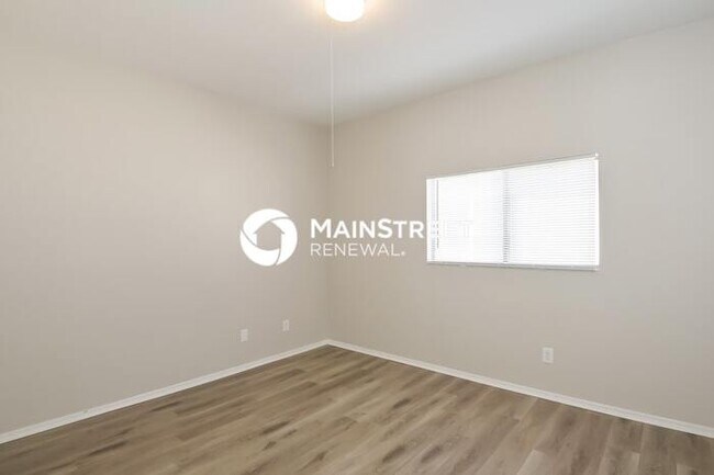 Building Photo - 3 Bedroom Pet-Friendly Home in TUCSON, AZ with Main Street Renewal