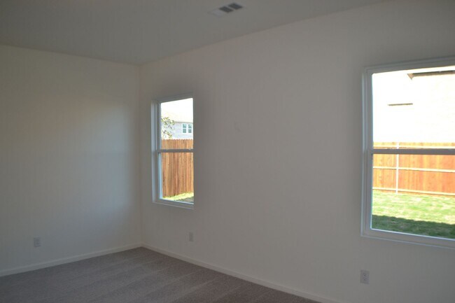 Building Photo - House 3 Bed 2 Bath in Forney for rent