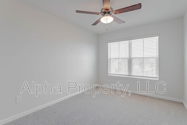 Building Photo - 522 Huntingdale Pl