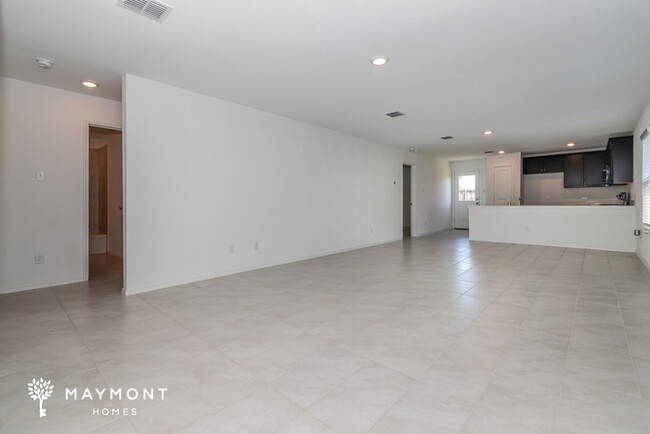 Building Photo - Cozy 3-Bedroom Home with Spacious Yard