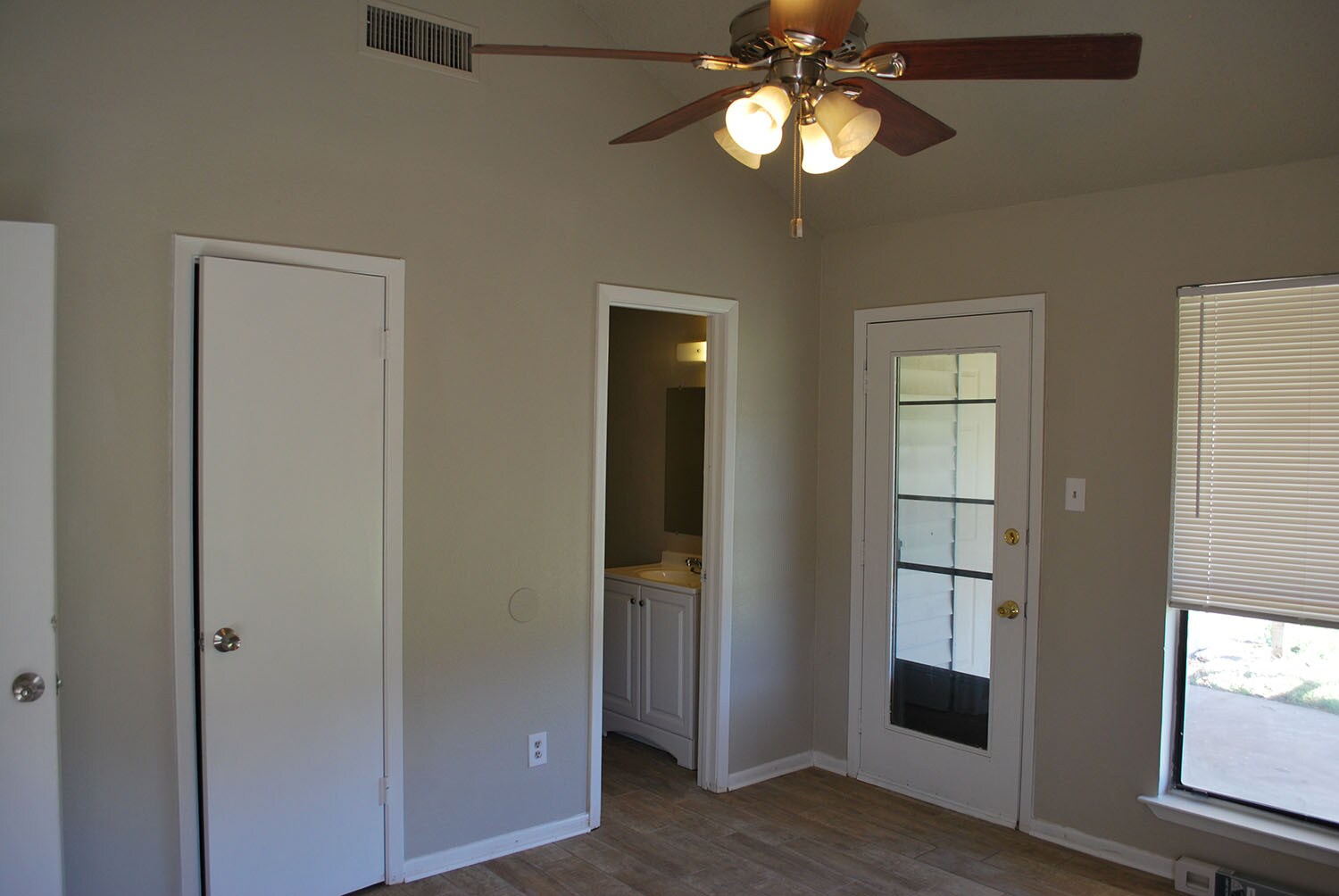 Building Photo - 3502 Chisholm Trail