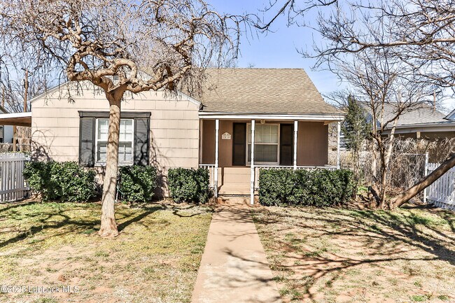 Primary Photo - 2414 30th St