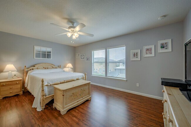 Building Photo - 159 Crete Ct