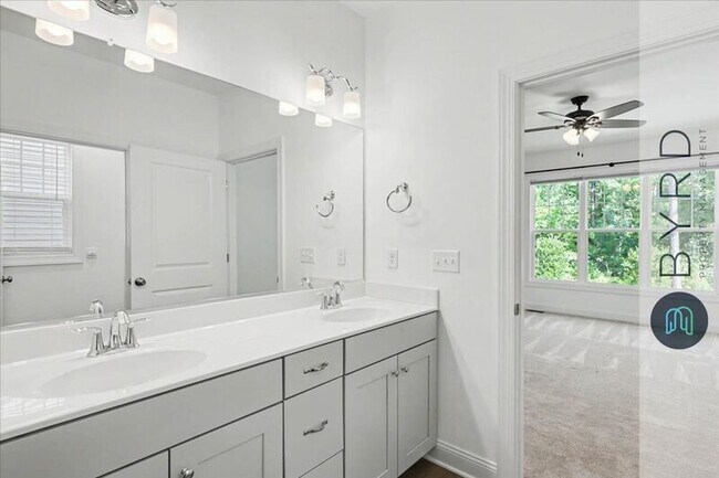 Building Photo - 9001 Sharpe Ct