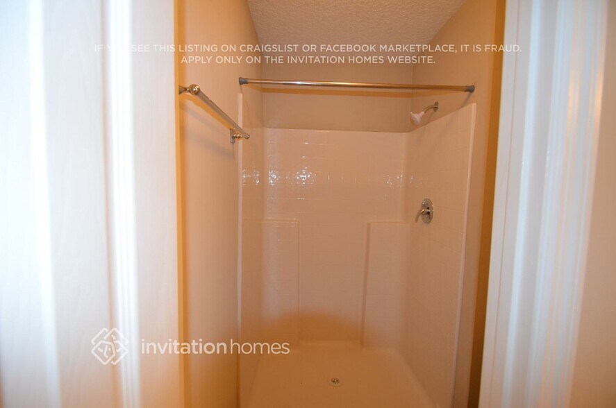 Building Photo - 4118 Half Moon Cir