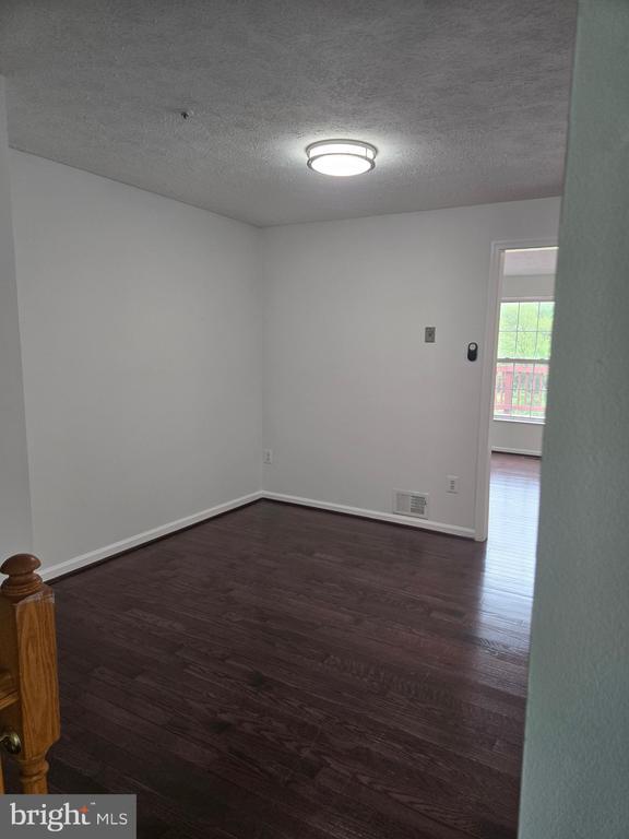 Building Photo - 6632 Granville Ct