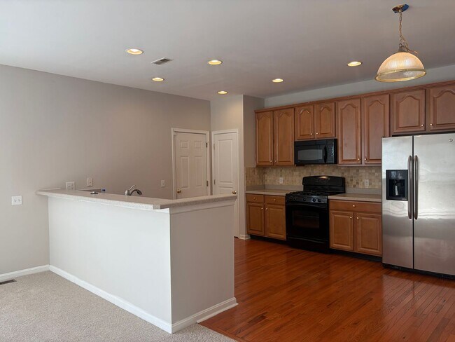Building Photo - 1108 Harding Cir