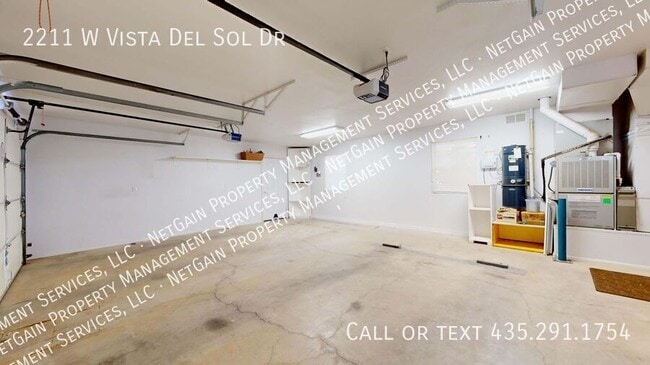 Building Photo - 2211 W Vista Del Sol Dr