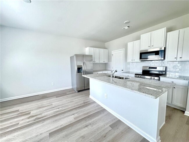 Building Photo - 11071 Suria Dr