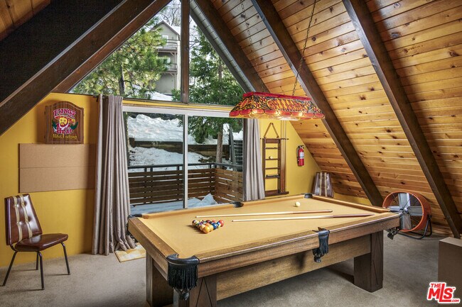 Building Photo - 1281 Aleutian Dr