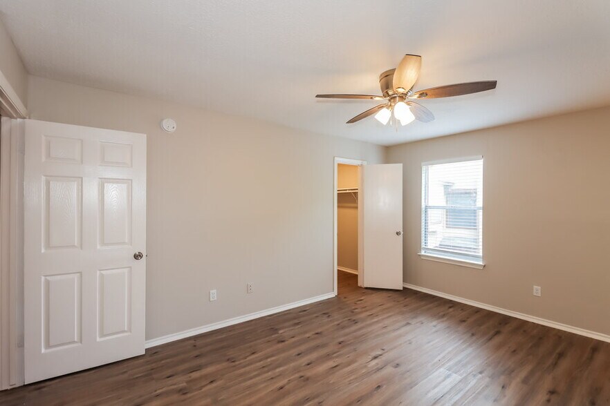 Building Photo - 16415 Hidden Gate Ct