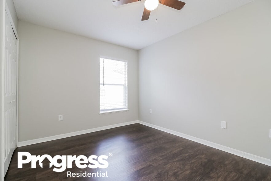 Building Photo - 12503 Woodbury Cove Dr